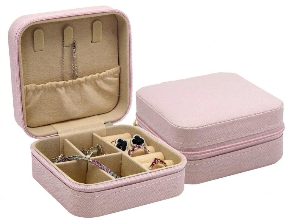 Šperky Nina – Cestovná mini šperkovnica pudrovo ružová (10 x 10 x 5 cm) - sperk05