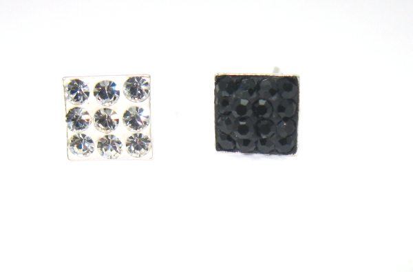 Strieborné náušnice - puzetky 925/1000 Swarovski komponent ( čierna a biela kostka)