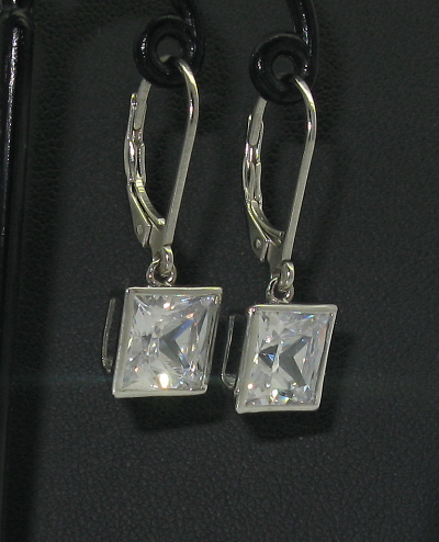 Šperky Nina - Strieborné náušnice s kamienky zirkón 925/1000 - ns ag kam H 0140